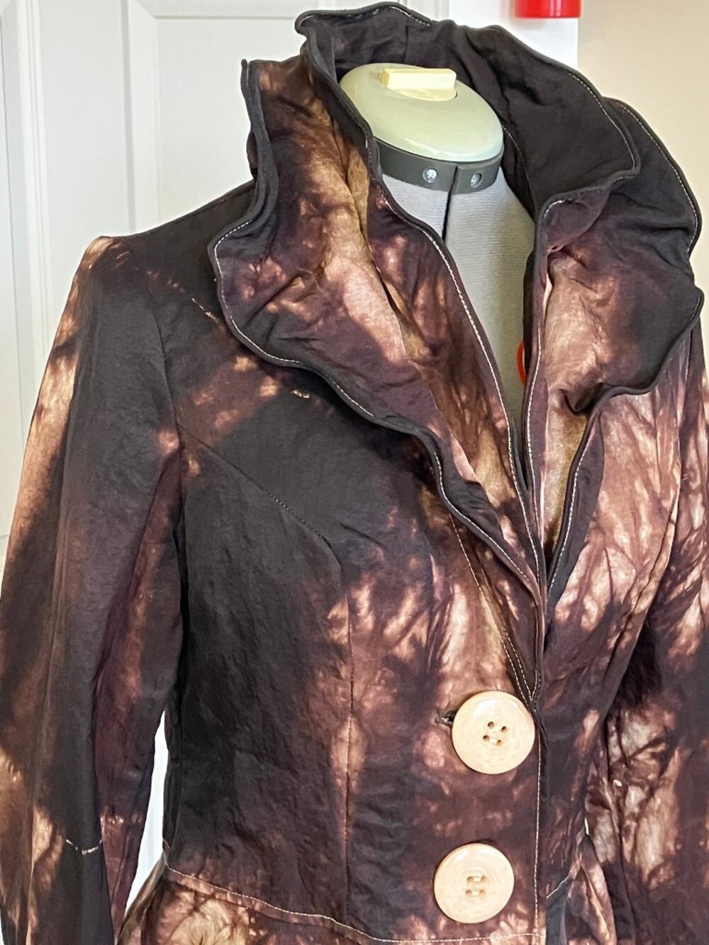 Cropped peplum Brown Batik Jacket